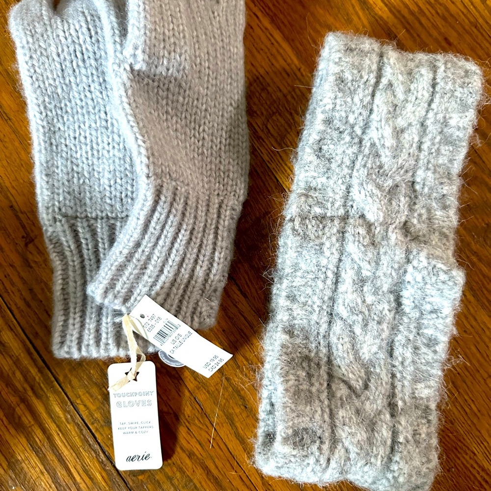Aerie headband and gloves